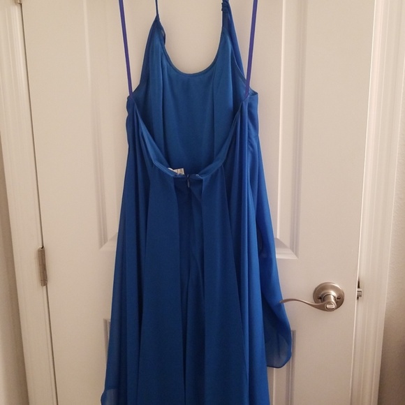 Cache dress - Picture 3 of 5